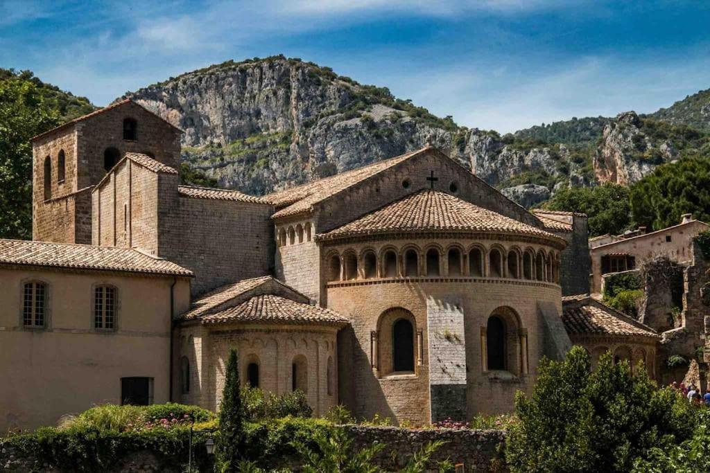Maison Avec Exterieur Proche Saint Guilhem Le Desert 외부 사진